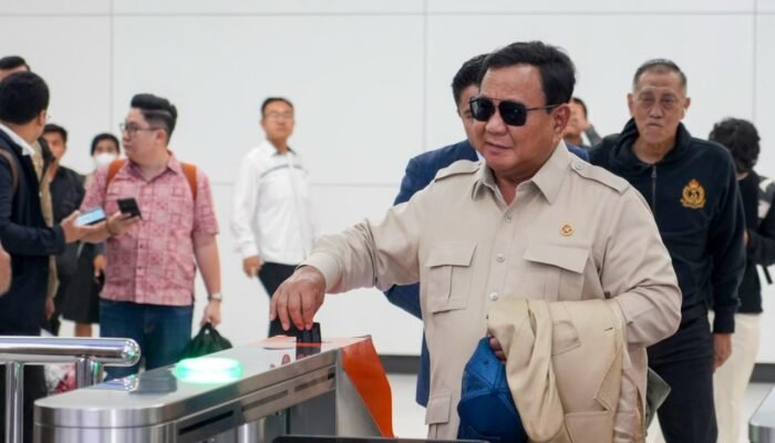 Dua Hari Gunakan Whoosh, Presiden RI Tunjukkan Dukungan pada Transportasi Publik
