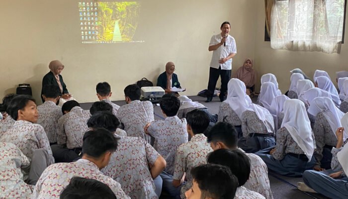 Dosen UNISA Kenalkan Mindfulness Islami untuk Atasi Learning Burnout Siswa