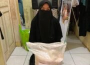 Laznas BMH Jabar Salurkan Bantuan Beras dan Sembako untuk Janda dengan Tiga Anak