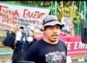 10 Mahasiswa dari GEMA, Lakukan Unras di Depan Gedung DPRD Kabupaten Bandung