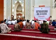 Membawa Kedamaian Untuk Indonesia, Ratusan Warga Khidmat Mengikuti Istigosah