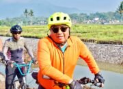 Sambil Gowes di Hari Libur, Bupati Garut Abdusy Tinjau Infrastruktur Proyek Strategis