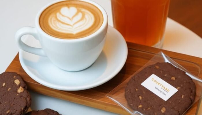 Brew with Benefits: Nikmati Kopi dan Teh dengan Keuntungan Lebih di Courtyard Bandung Dago