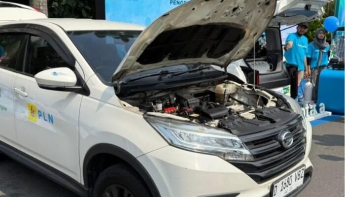 PLN SC dan PT HDI Tampilkan Mobil Hidrogen Modifikasi di Hydrogen Car Free Day Jakarta