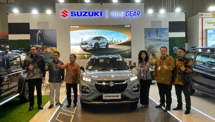Suzuki Fronx Raih Penghargaan Crossover Terbaik di GIIAS Bandung 2025: H. Didin Terima Penghargaan atas Nama NJS