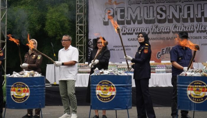 Komisi I DPRD Jawa Barat Apresiasi Kinerja DJBC Jabar yang Berhasil Memusnahkan 6,8 Juta Rokok Ilegal