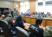 DPRD Kabupaten Bandung Akhirnya Terima Massa Unjuk Rasa Aliansi Masyarakat Kabupaten Bandung