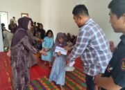 Ketua 234 SC Sumut dan Relawan Bonar Octo Simangunsong Bersama Henry Pakpahan Santuni Anak Yatim Piatu
