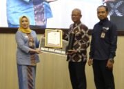 Pemkab Garut Kembali Raih Prestasi, Sekda Nurdin Yana Dianugerahi Penghargaan Kawistara 2025