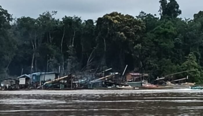PETI di Sungai Kapuas Sintang Makin Merajalela, Publik Tagih Janji Polda Kalbar
