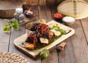 Iga Penyet Jawa Timur: Cita Rasa Autentik yang Menyatukan di Ramela Resto