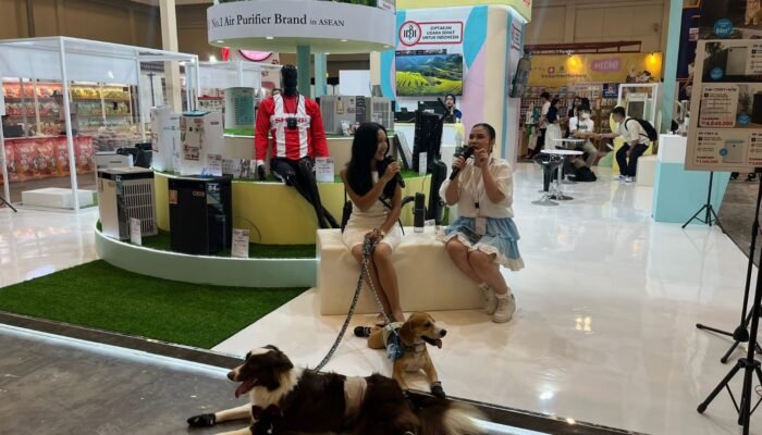 Sharp Indonesia Hadirkan Udara Sehat untuk Anabul Bahagia di IIPE 2025
