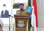 Bupati Tangerang Launching Buku “Catatan Pinggir Pesan untuk Ayah”