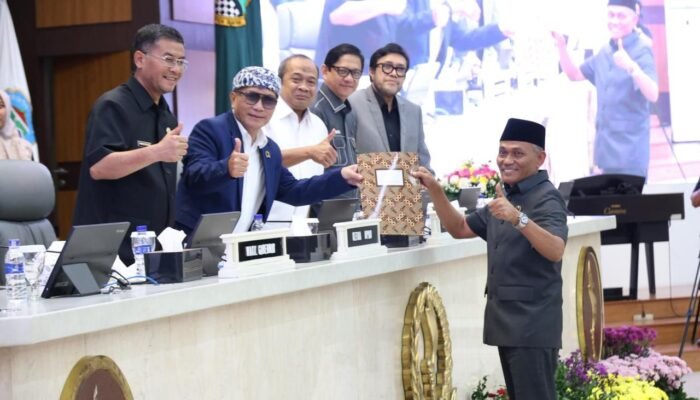 Pandangan Umum Fraksi-Fraksi DPRD Jawa Barat, Dorong APBD 2026 Lebih Efektif dan Pro Rakyat