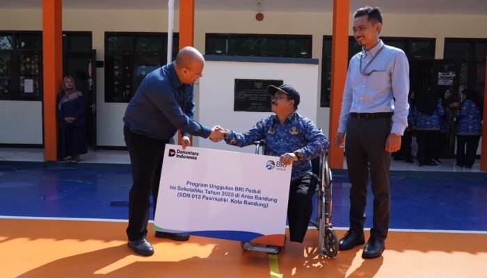BRI Peduli Salurkan Program “Ini Sekolahku” 2025 di Bandung, Perkuat Komitmen terhadap Pendidikan Dasar