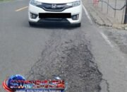 Jalan Raya Pandeglang–Labuan Rusak, Lubang Menganga Ancam Keselamatan Pengendara