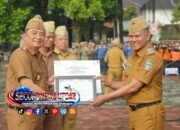 Bupati Garut Abdusy Syakur Amin, Serahkan Penghargaan Adiwiyata Nasional dan ASN Berprestasi