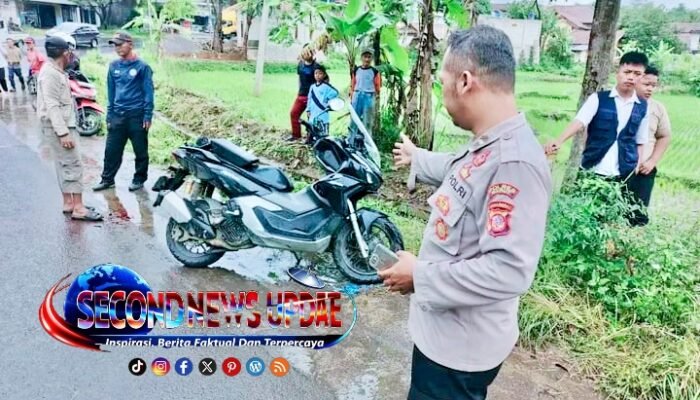 Waspada Jalan Licin! Motor Tergelincir di Jalur Limbangan–Weda Garut, Polisi Imbau Pengendara Berhati-hati