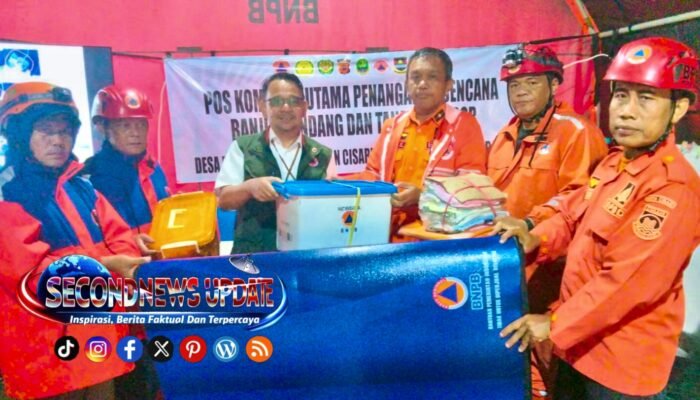 BPBD Cimahi Kirim Bantuan Logistik untuk Korban Longsor Pasirlangu, Relawan Turun ke Lokasi