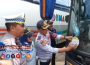 Ops Keselamatan Lodaya 2026, Satlantas Polres Garut Gelar Ramp Check dan Cek Kesehatan Kru Angkutan di Limbangan