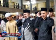 Bupati Garut Abdusy Syakur Amin Salat Tarawih Perdana di Masjid Agung, Ajak ASN Tetap Produktif Selama Ramadan