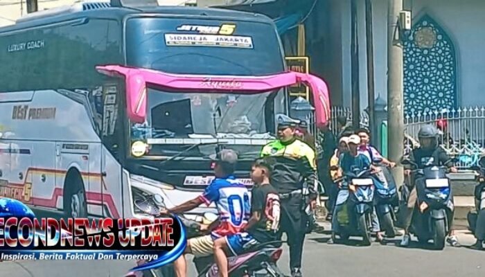 Arus Lalu Lintas Jalur Nasional Malangbong Garut Padat, Volume Kendaraan Meningkat Tajam