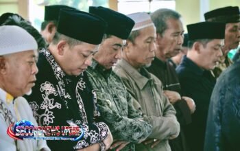 Bupati Garut Iringi hingga Pemakaman, Sekmat Pakenjeng yang Digadang Jadi Camat Wafat