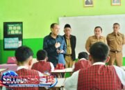 Wali Kota Cimahi Ngatiyana, Turun Langsung Pantau TKA SD, Pastikan Siswa Siap Lanjut ke SMP Tanpa Kendala
