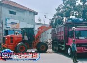 3 Bulan Menumpuk, Sampah TPS Warlob Akhirnya Diangkut DLH: Warga Lega, RW Kritik Kurang Responsif