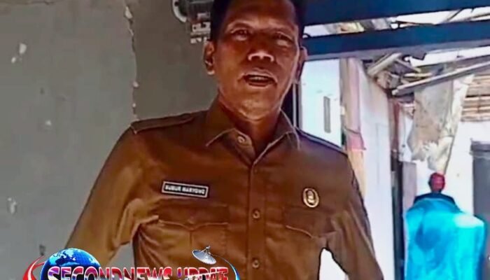 Rumah Warga di Teluknaga Ambruk Diterjang Puting Beliung, Kades Subur Gerak Cepat Beri Bantuan