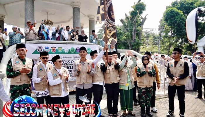 174 Jemaah Haji Kloter 22 Garut Dilepas ke Tanah Suci, Bupati Syakur Pesan Fokus Ibadah dan Jaga Kesehatan
