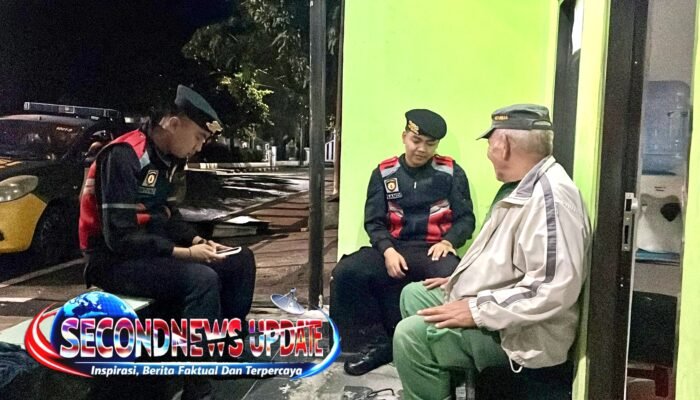 Patroli Dini Hari, Polres Garut Cek Pos Kamling dan Ingatkan Warga Waspada Premanisme hingga Curanmor