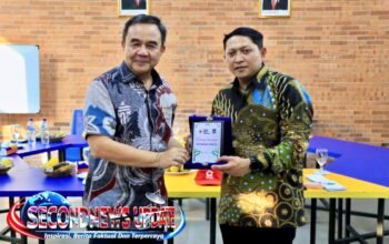 Kepala LLDIKTI Wilayah IV Tinjau Kesiapan Kampus UNITOP dan Polytechnic Volunteer di Kabupaten Tangerang