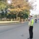 Polisi Laksanakan Pengaturan Arus Lalu Lintas di Jalan Raya Suherman Tarogong Kidul