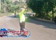 Polisi Atur Lalu Lintas di Jalan Raya Haruman Leles Garut, Antisipasi Kemacetan dan Kecelakaan