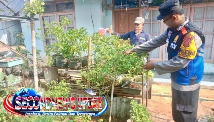 Bhabinkamtibmas Pasir Biru Lakukan Monitoring Program Ketahanan Pangan di Buruan Sae