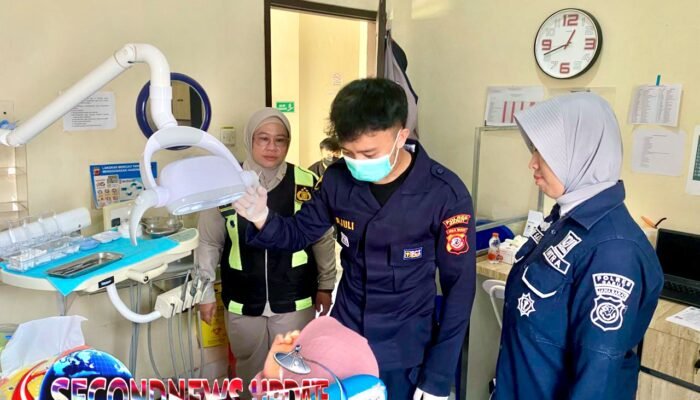 Sambut Hari Bhayangkara ke-80, Polres Garut Gelar Pemeriksaan Gigi Gratis untuk Puluhan Warga