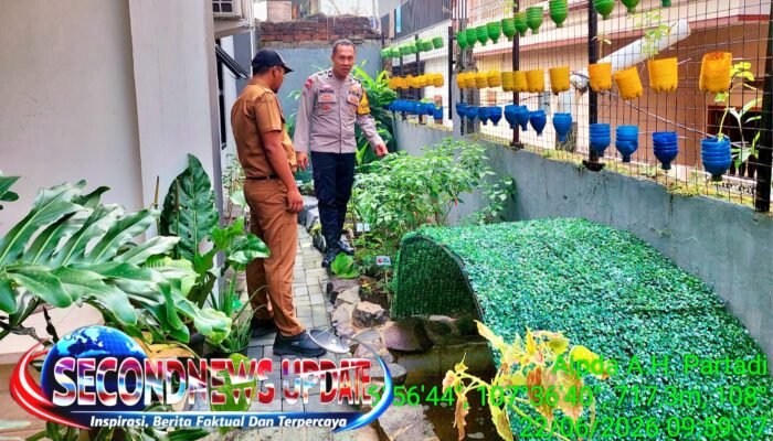 Polri Perkuat Ketahanan Pangan dari Tingkat Kelurahan, Bhabinkamtibmas Mekarwangi Pimpin Pengembangan Jagung dan Hidroponik
