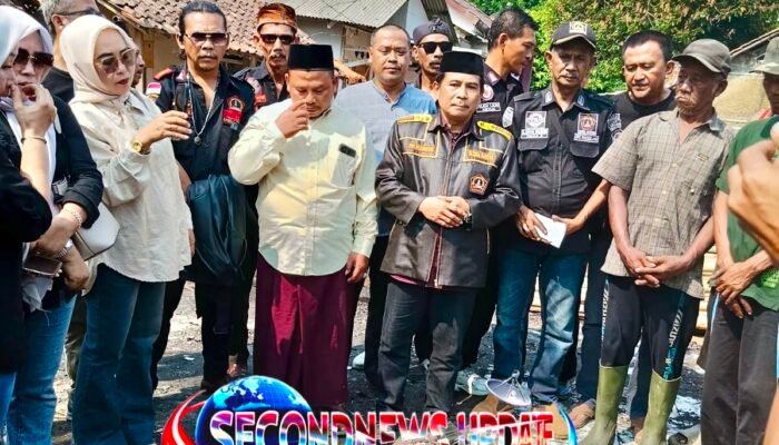 PPBNI Satria Banten Pandeglang Salurkan Bantuan untuk Korban Kebakaran di Desa Kalang Anyar