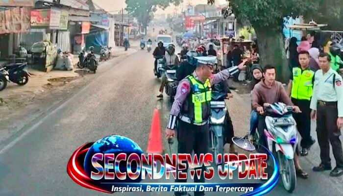 Polsek Karangpawitan Intensif Atur Arus Lalu Lintas, Wujudkan Jalan Raya Garut yang Aman dan Lancar