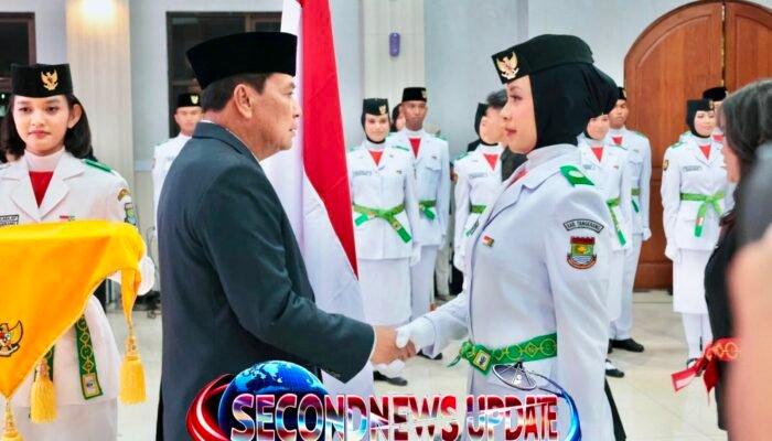 Bupati Tangerang Kukuhkan 54 Paskibraka, Pesan Jaga Nama Baik Daerah dan Jalankan Tugas Tanpa Beban