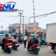 Polsek Kadungora Sigap Atur Lalu Lintas, Polisi Pastikan Jalur Raya Garut Tetap Lancar dan Aman