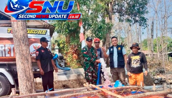 Kekeringan Melanda Wonogiri, Babinsa Baturetno Dampingi Penyaluran Air Bersih untuk 120 KK di Belikurip