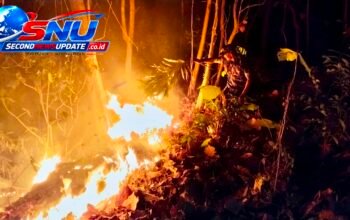Api Berkobar di Bawah Jurang, Babinsa Klego Bergerak Cepat Cegah Kebakaran Merembet ke Permukiman