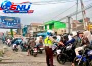 Jam Sibuk, Polisi Kadungora Turun ke Jalan Atur Arus Kendaraan dan Cegah Kemacetan