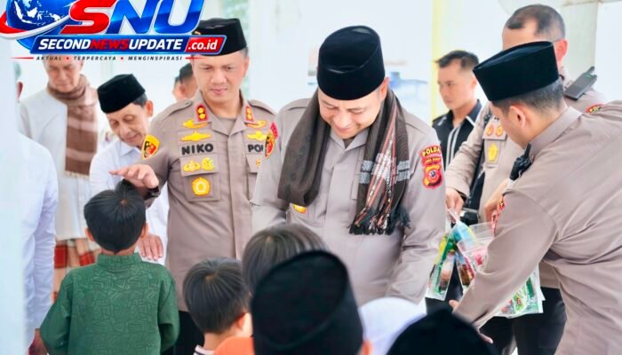 Jumat Keliling di Garut, Kapolda Jabar Irjen Pol Pipit Rismanto, Pererat Silaturahmi dan Titip Pesan Kamtibmas kepada Ulama