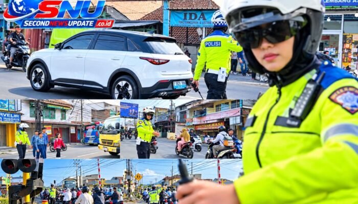 Polsek Kadungora Sigap Atur Lalu Lintas, Antisipasi Kemacetan di Jalan Utama