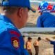 Satpolairud Polres Garut Gandeng 30 Siswa SDN 01 Cikelet Bersihkan Pantai Karangpapak, Empat Karung Sampah Diangkut