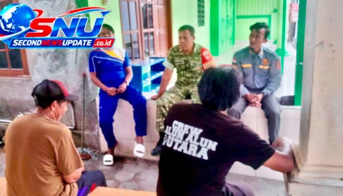 Sambangi Warga Joyotakan, Serka Sudiyono Serap Aspirasi dan Perkuat Benteng Keamanan Lingkungan