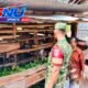 Cegah Bau Kotoran Kambing Ganggu Tetangga, Babinsa Ngrombo Turun Langsung Ingatkan Peternak